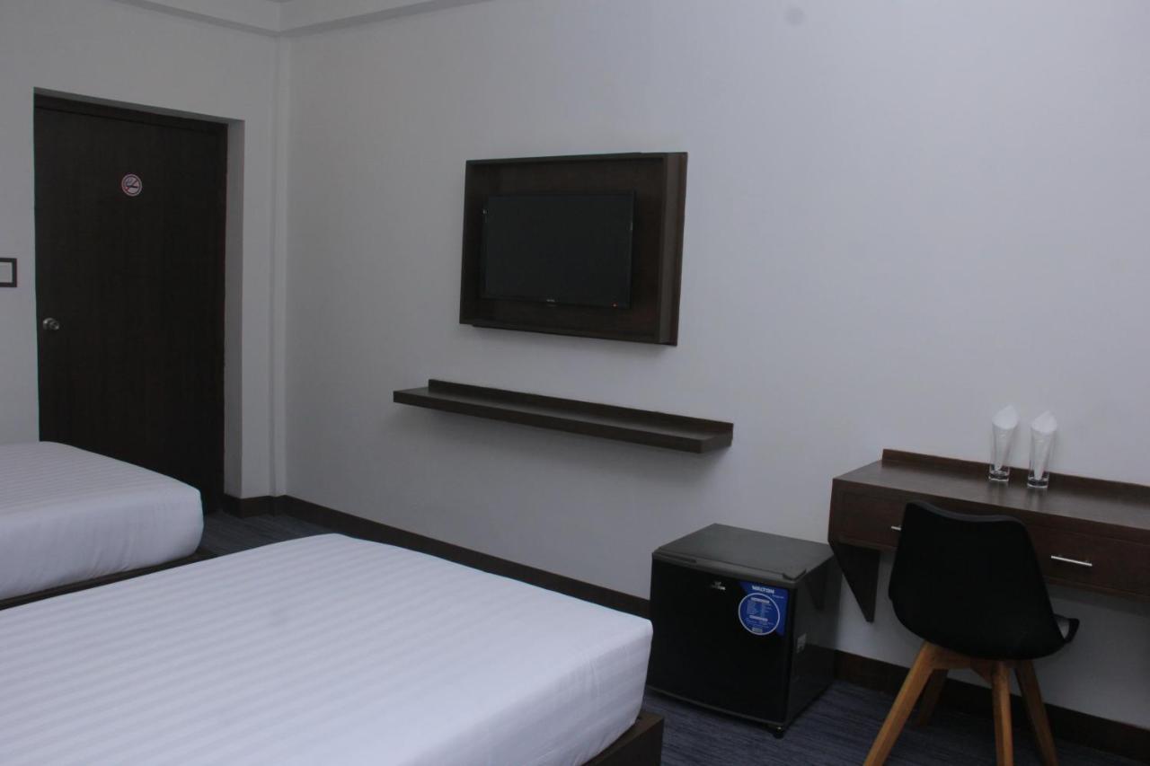 Hotel Zakaria International ダッカ エクステリア 写真
