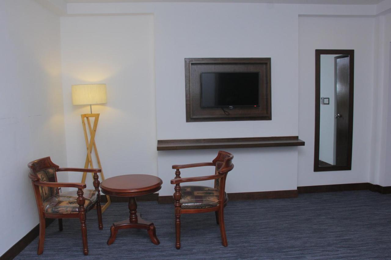 Hotel Zakaria International ダッカ エクステリア 写真