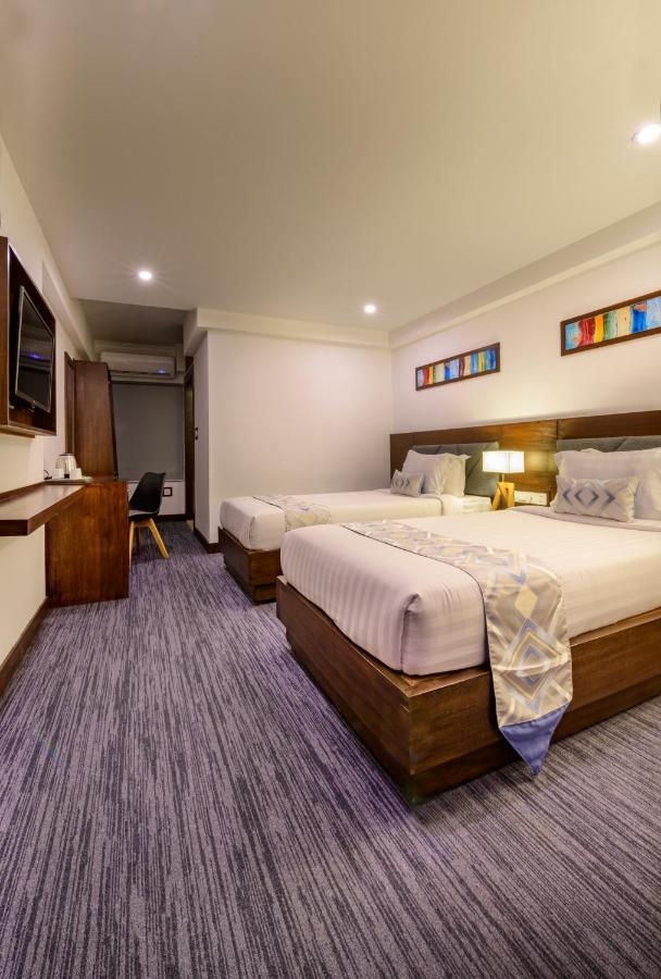 Hotel Zakaria International ダッカ エクステリア 写真