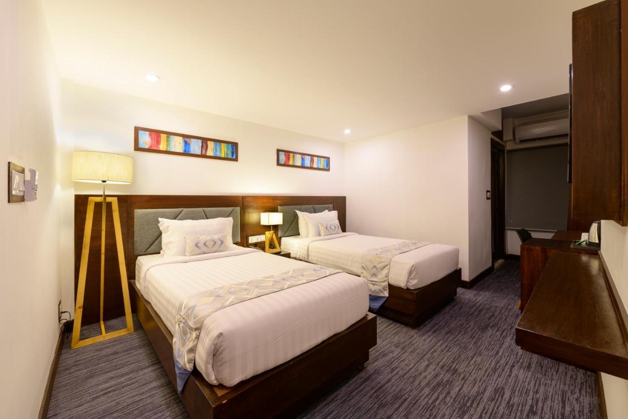 Hotel Zakaria International ダッカ エクステリア 写真