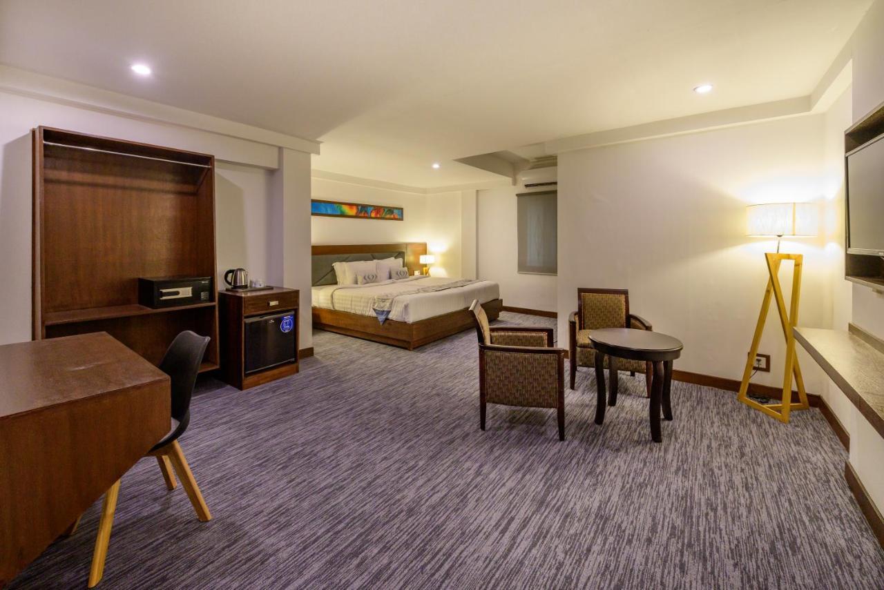 Hotel Zakaria International ダッカ エクステリア 写真